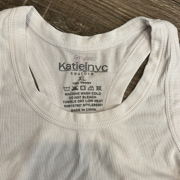Katie J NYC BUNDLE tee and tank size XL - Picture 4 of 5